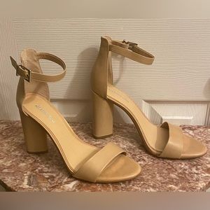 GIANNI BINI Joenah Ankle Strap Block Heels; Size 9; Worn once; EUC.